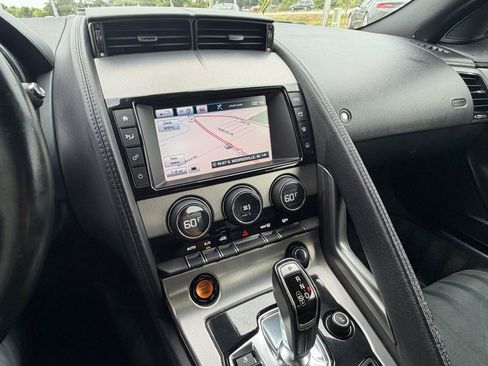 Used 2017 Jaguar F-TYPE Coupe RWD image 19