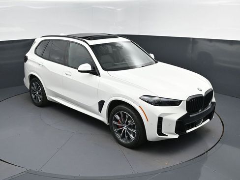 New 2026 BMW X5 sDrive40i w/ M Sport Package image 1