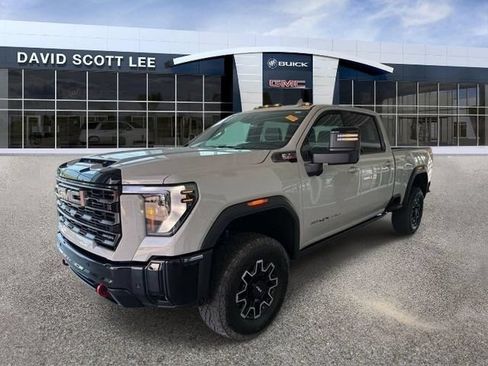Used 2026 GMC Sierra 2500 AT4X AWD/4WD image 7