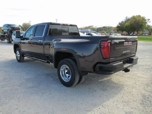 New 2026 GMC Sierra 3500 Denali w/ Denali Reserve Package image 8