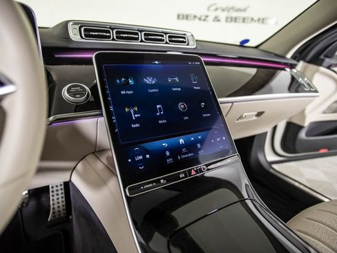 Used 2023 Mercedes-Benz S 500 S 500 image 33