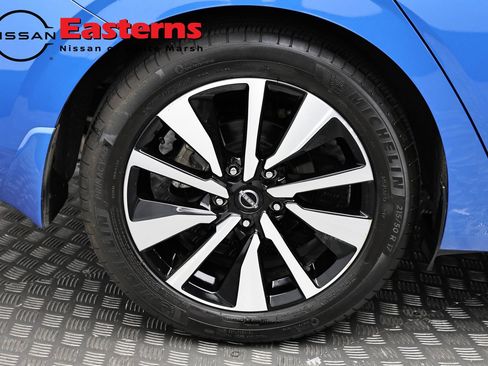Used 2024 Nissan Sentra SV w/ SV Premium Package FWD image 30