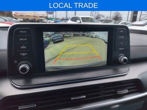 Used 2021 Kia Telluride LX image 2