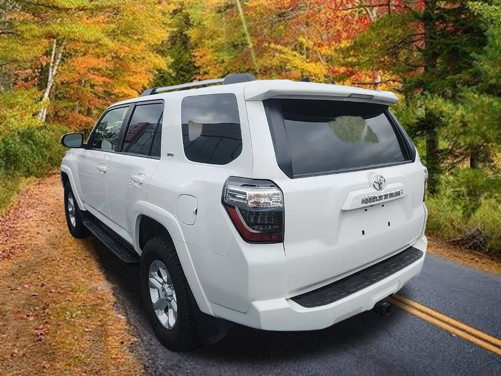 Used 2024 Toyota 4Runner SR5 Premium w/ Moonroof Package AWD/4WD image 6