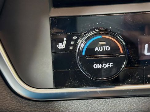 New 2026 Nissan Rogue SV FWD image 20