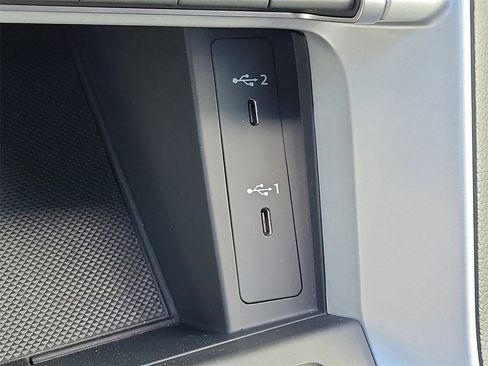 Used 2022 Audi Q3 2.0T Premium w/ Convenience Package image 27