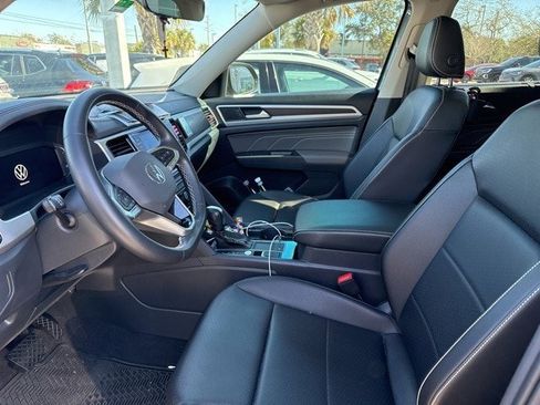 Certified 2023 Volkswagen Atlas SE w/ Panoramic Sunroof Package image 15