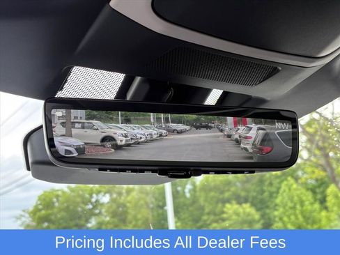 Used 2023 Subaru Outback Touring XT AWD/4WD image 17