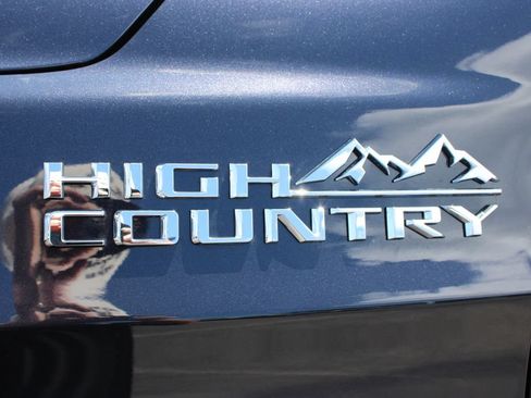 New 2026 Chevrolet Tahoe High Country AWD/4WD image 21