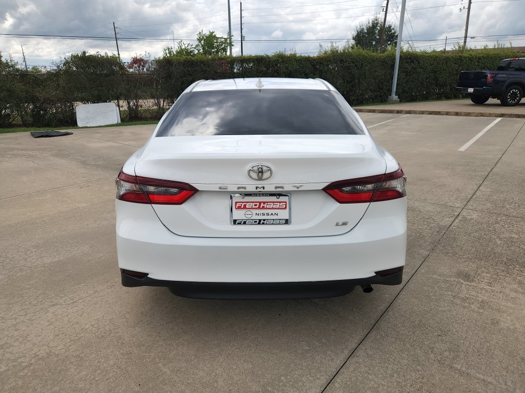 Used 2021 Toyota Camry LE FWD image 6