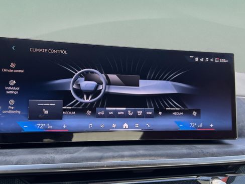 Used 2026 BMW X6 xDrive40i w/ Premium Package AWD/4WD image 19