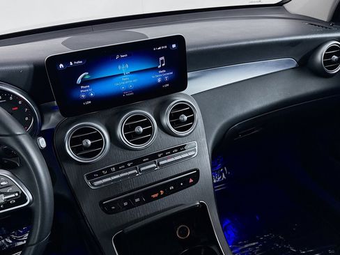 Certified 2021 Mercedes-Benz GLC 300 image 19