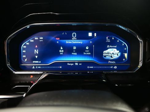Used 2022 Chevrolet Silverado 1500 LT RWD image 18