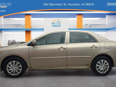 Used 2010 Toyota Corolla FWD image 2