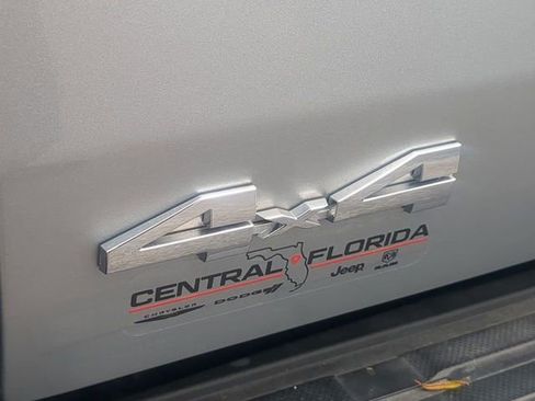 Used 2025 Toyota Tacoma SR image 13