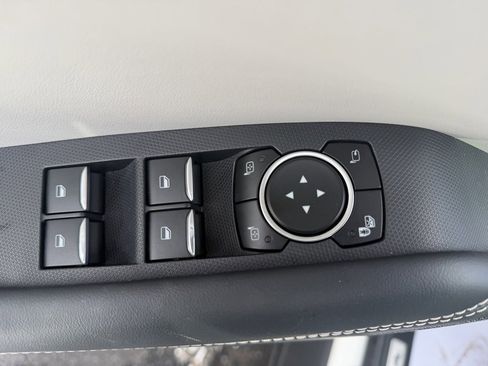 Used 2021 Ford Mustang Mach-E Premium image 21