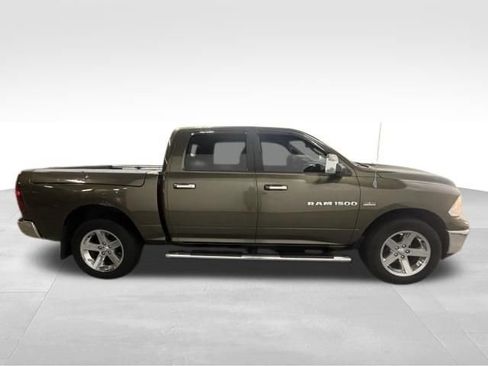 Used 2012 RAM 1500 Classic SLT w/ Technology Group AWD/4WD image 6