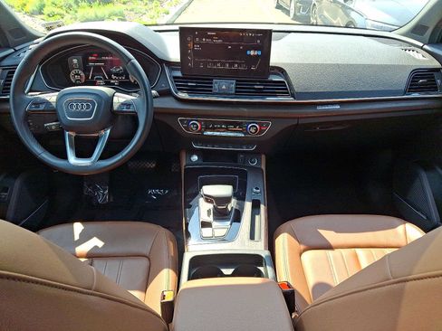 Used 2023 Audi Q5 2.0T Premium Plus w/ Premium Plus Package AWD/4WD image 10