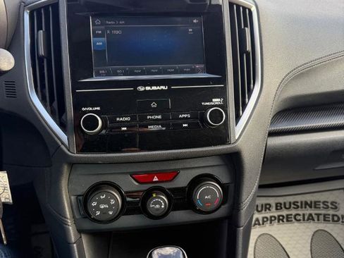 Used 2018 Subaru Crosstrek 2.0i Premium w/ Eyesight System image 16