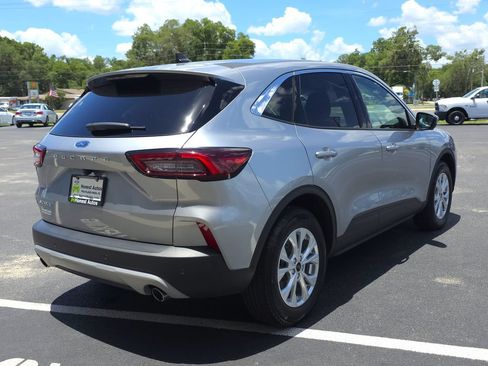 Used 2024 Ford Escape Active w/ Tech Pack #2 FWD image 5