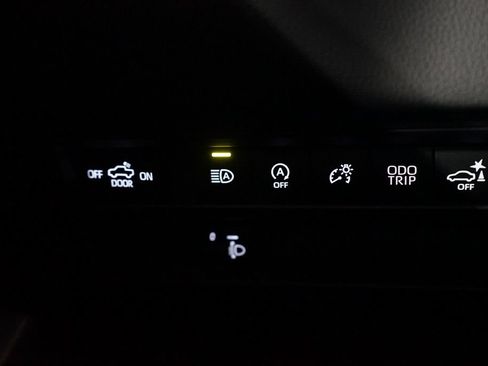 New 2026 Toyota Tundra Limited AWD/4WD image 25