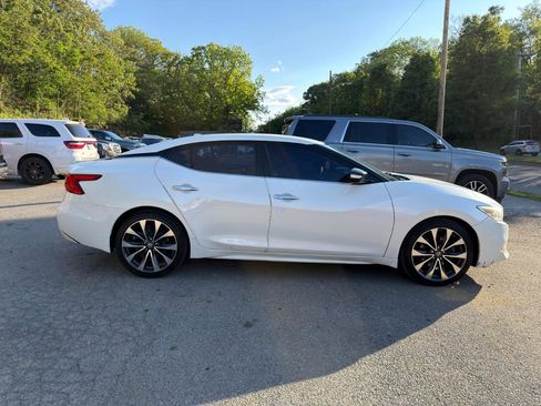 Used 2016 Nissan Maxima SR FWD image 4