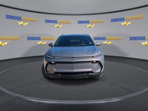 New 2026 Chevrolet Equinox EV LT image 6