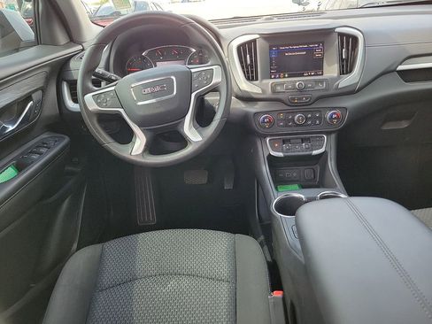 Used 2023 GMC Terrain SLE w/ Driver Convenience Package image 8