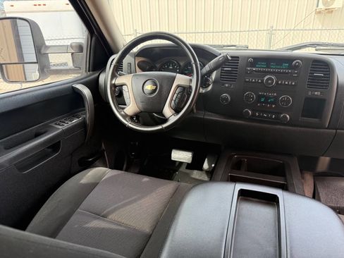 Used 2013 Chevrolet Silverado 2500 LT w/ Interior Plus Package image 26
