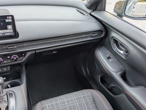 Certified 2026 Honda HR-V Sport image 22