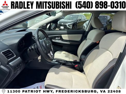 Used 2017 Subaru Crosstrek 2.0i Premium AWD/4WD image 3