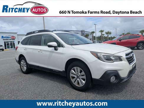 Used 2019 Subaru Outback 2.5i Premium AWD/4WD image 1