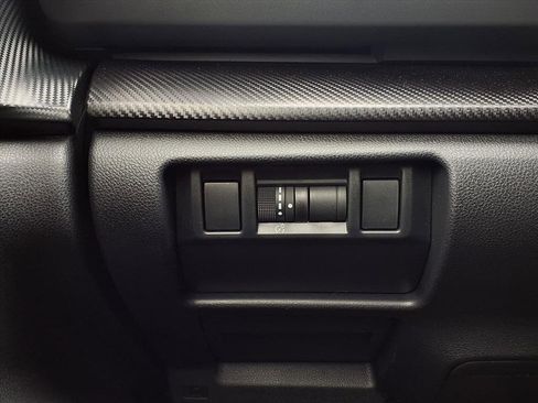 Certified 2025 Subaru Crosstrek 2.0i Premium image 16