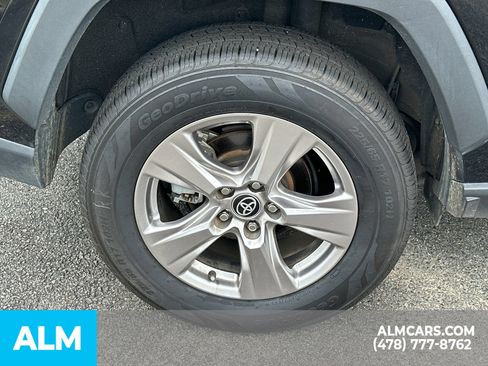 Used 2023 Toyota RAV4 XLE FWD image 20