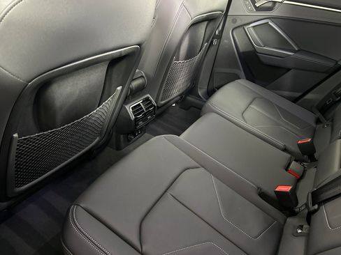 Used 2025 Audi Q3 2.0T Premium w/ Convenience Package image 11