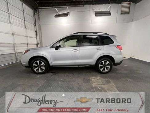 Used 2018 Subaru Forester 2.5i Premium w/ Popular Package #3A AWD/4WD image 5