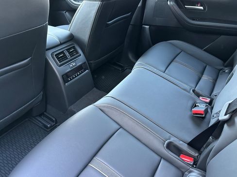 Used 2025 MAZDA CX-90 3.3 Turbo w/ Select Package image 14