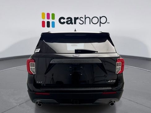 Used 2023 Ford Explorer XLT w/ Equipment Group 202A AWD/4WD image 4