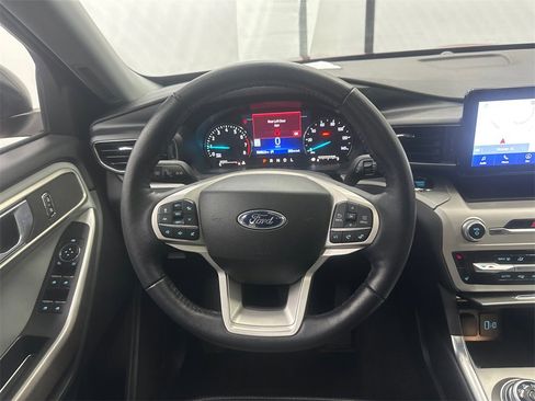 Used 2023 Ford Explorer XLT w/ Equipment Group 202A image 26
