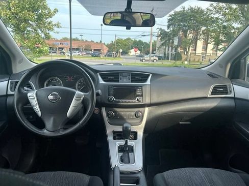 Used 2015 Nissan Sentra SV FWD image 3