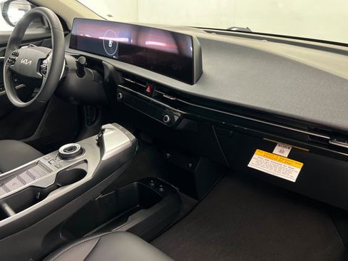 Used 2024 Kia EV6 Light RWD image 24