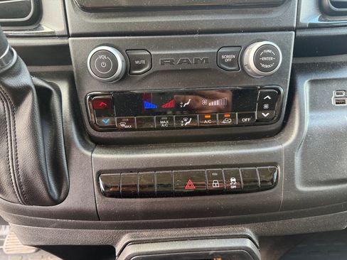 Used 2023 RAM ProMaster 3500 FWD image 12