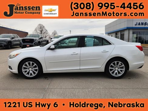 Used 2015 Chevrolet Malibu LT w/ Leather Package image 1