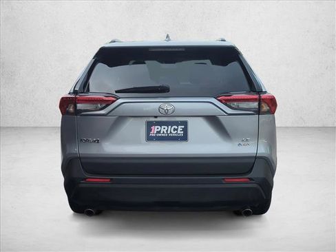 Used 2025 Toyota RAV4 LE AWD/4WD image 6