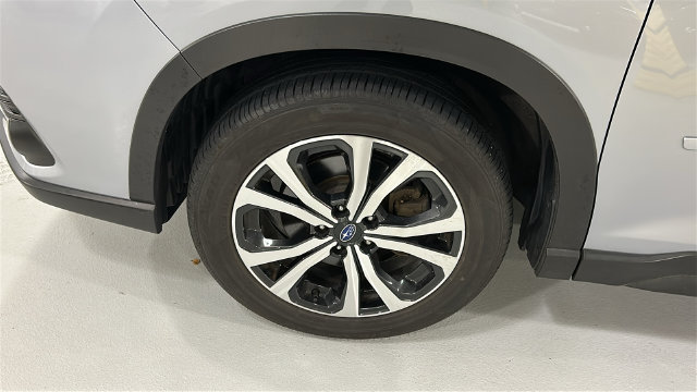 Certified 2023 Subaru Forester Limited AWD/4WD image 8