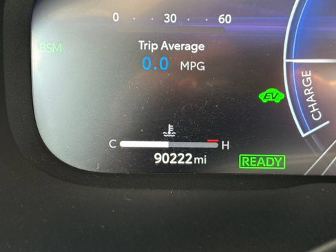 Used 2023 Toyota RAV4 Limited AWD/4WD image 10