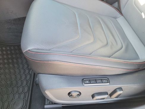 Used 2025 Volkswagen Jetta GLI Autobahn FWD image 27