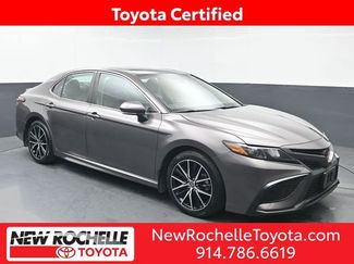 Used 2023 Toyota Camry SE w/ Cold Weather Package video 1