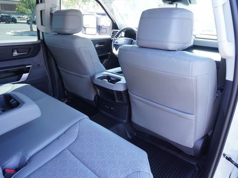 Used 2024 Toyota Tundra Limited AWD/4WD image 12