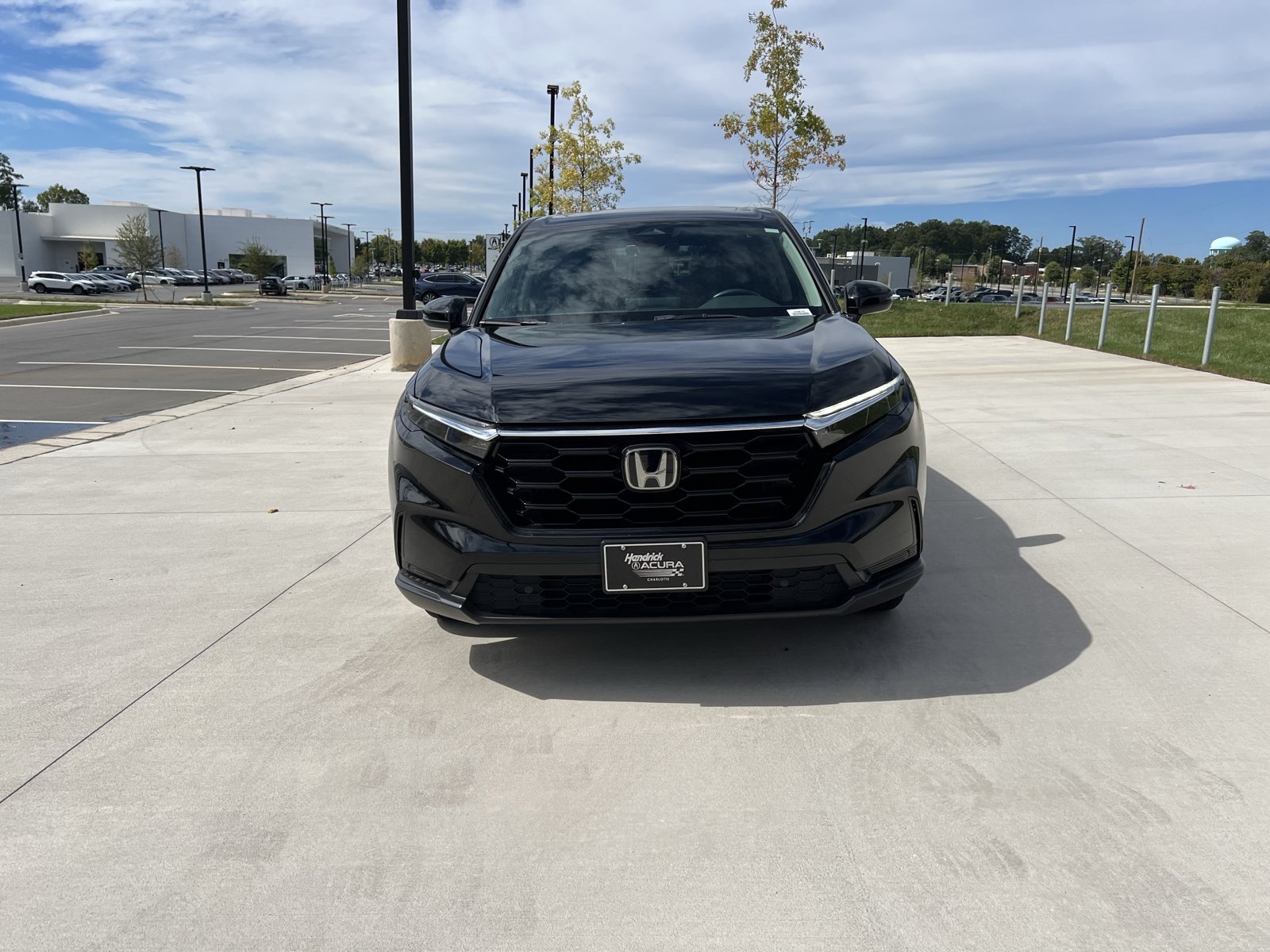 Used 2024 Honda CR-V EX-L image 3